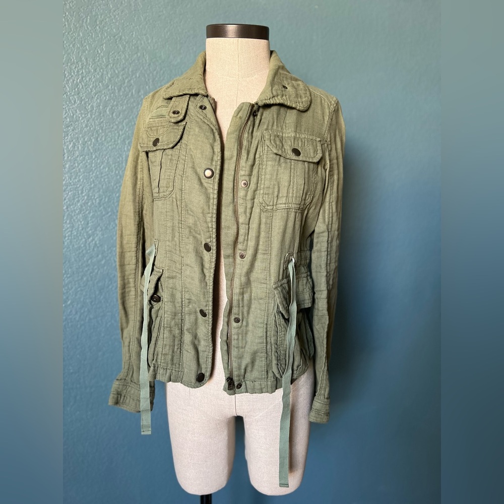 Women’s American Eagle Outfitters Sage Utility military Jacket 100% cotton